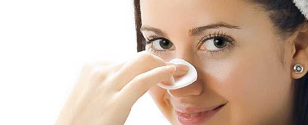 Best Face Wash For Oily Skin: Buying Guide 2021