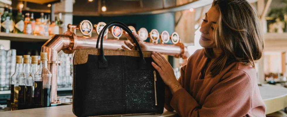 A Guide to Finding the Perfect Ladies Laptop Bag