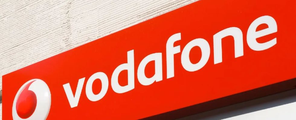 how to check vodafone balance in keypad mobile