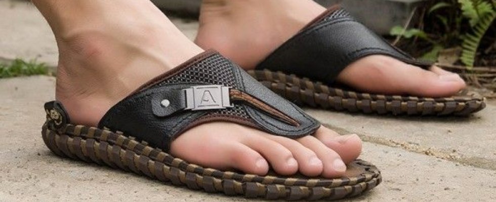 Best Branded Slippers for Men in India