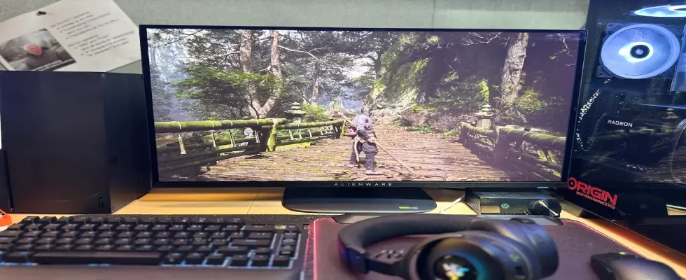Alienware AW2725Q QD-OLED Review