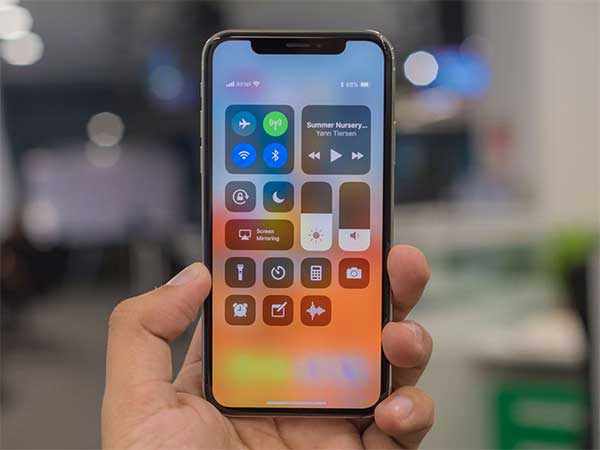 Apple iPhone X