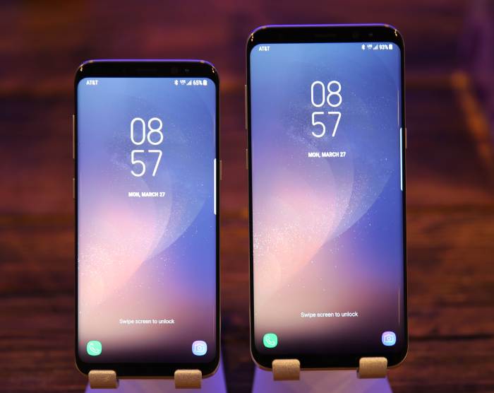 High-End 2GUD Mobiles