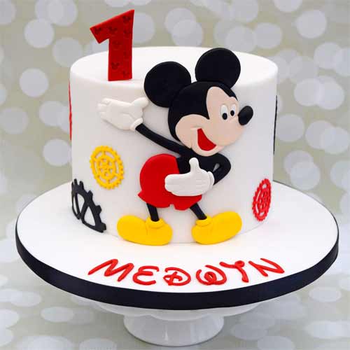 Mickey mouse fondant cake design