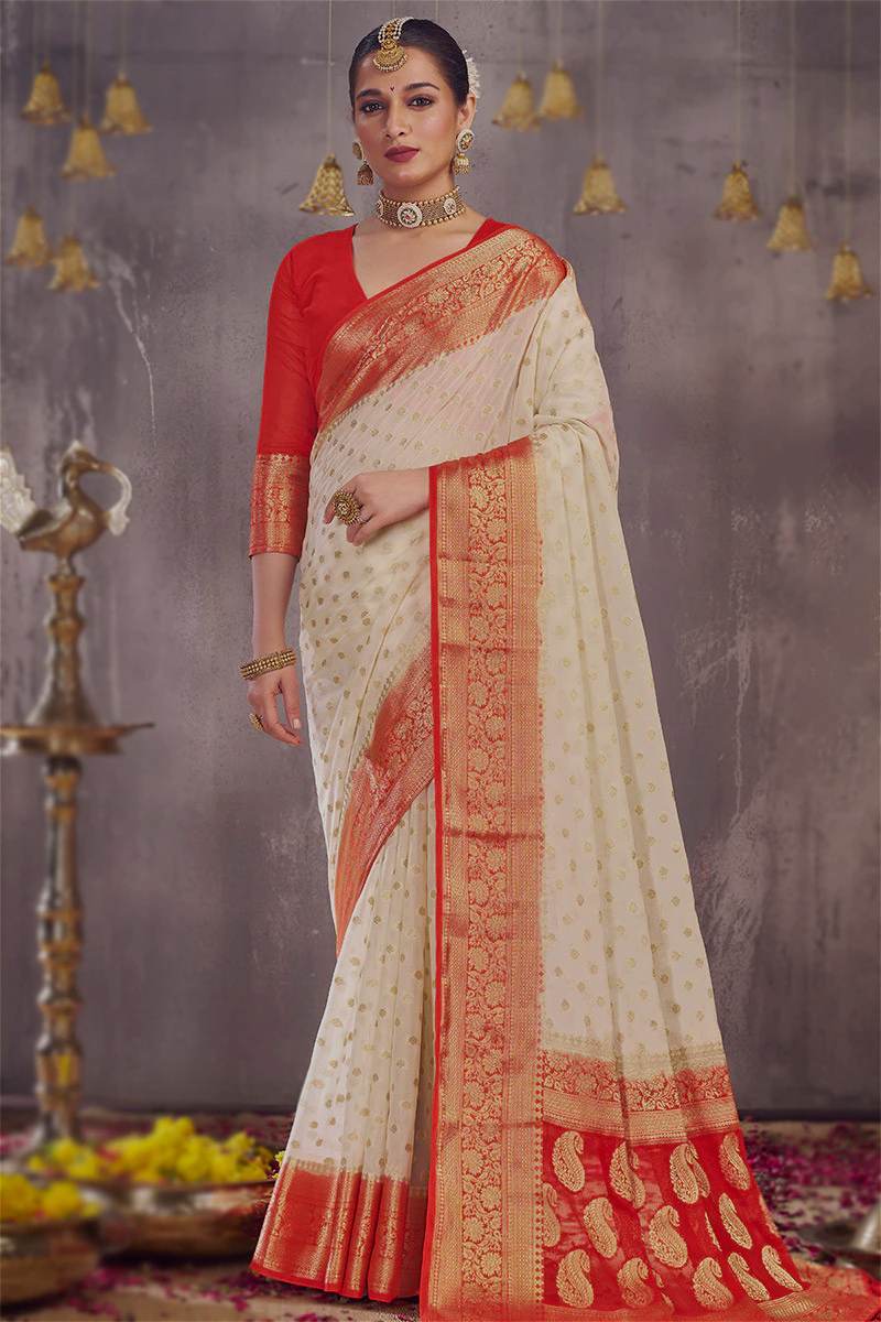 Resham Bengali Saree For A Festive Look