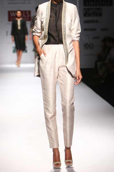Shirt with cigarette pants