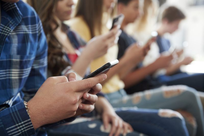 The Engagement Boost: How Cartoon Face Lenses Captivate Users
